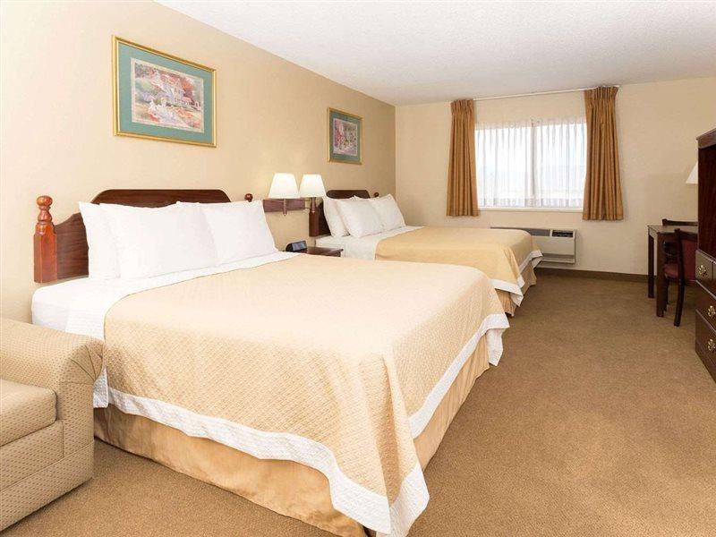 Days Inn By Wyndham Colorado Springs Airport Extérieur photo