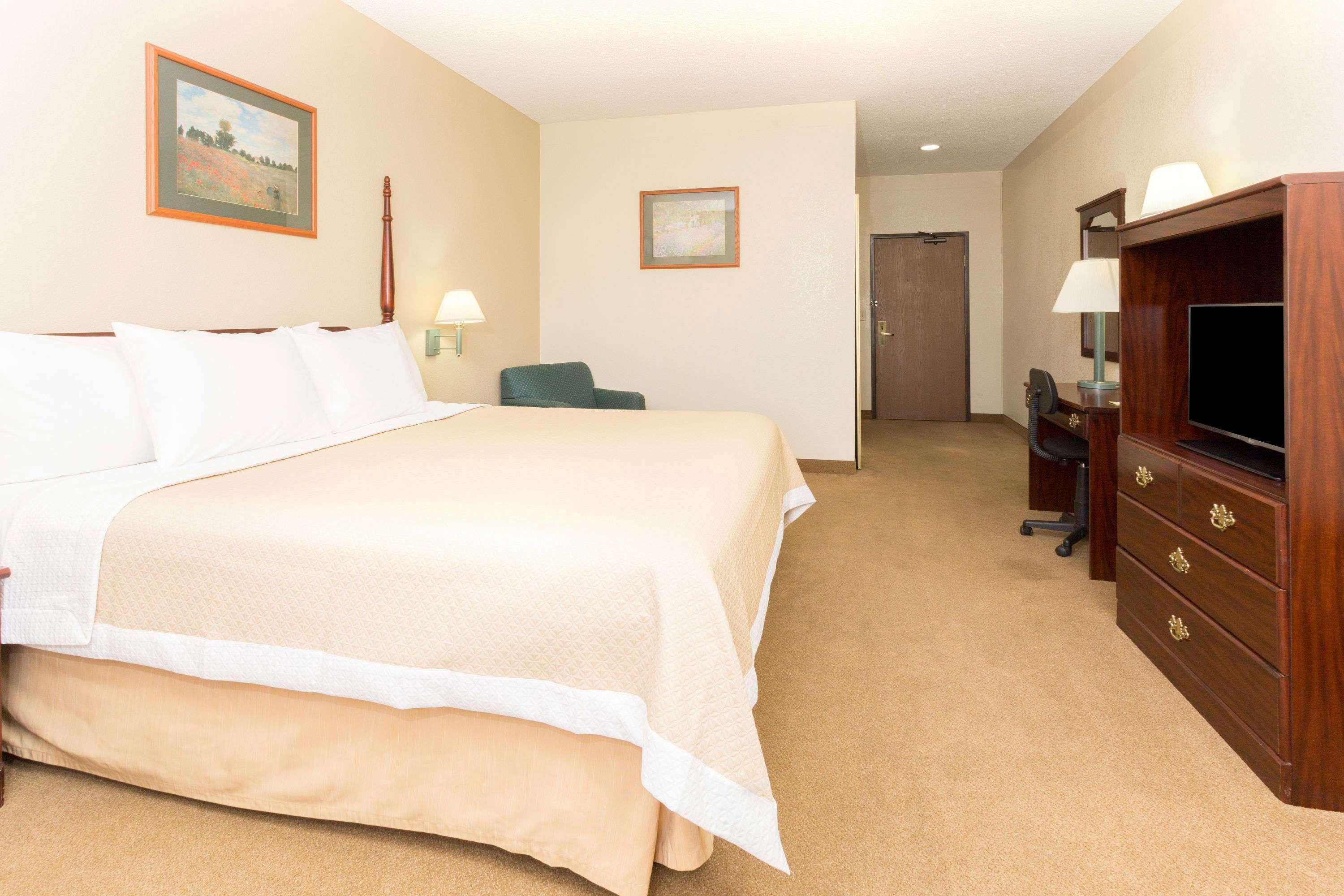 Days Inn By Wyndham Colorado Springs Airport Extérieur photo